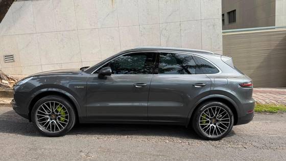 PORSCHE CAYENNE 3.0 V6 E-HYBRID AWD TIPTRONIC S PORSCHE CAYENNE 3.0 V6 E-HYBRID AWD TIPTRONIC S